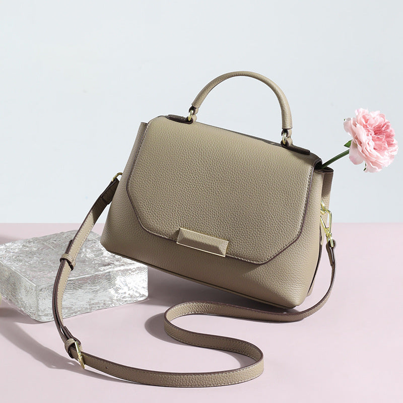 Women's Stylish Genuine Leather Advanced Cowhide Crossbody Bags