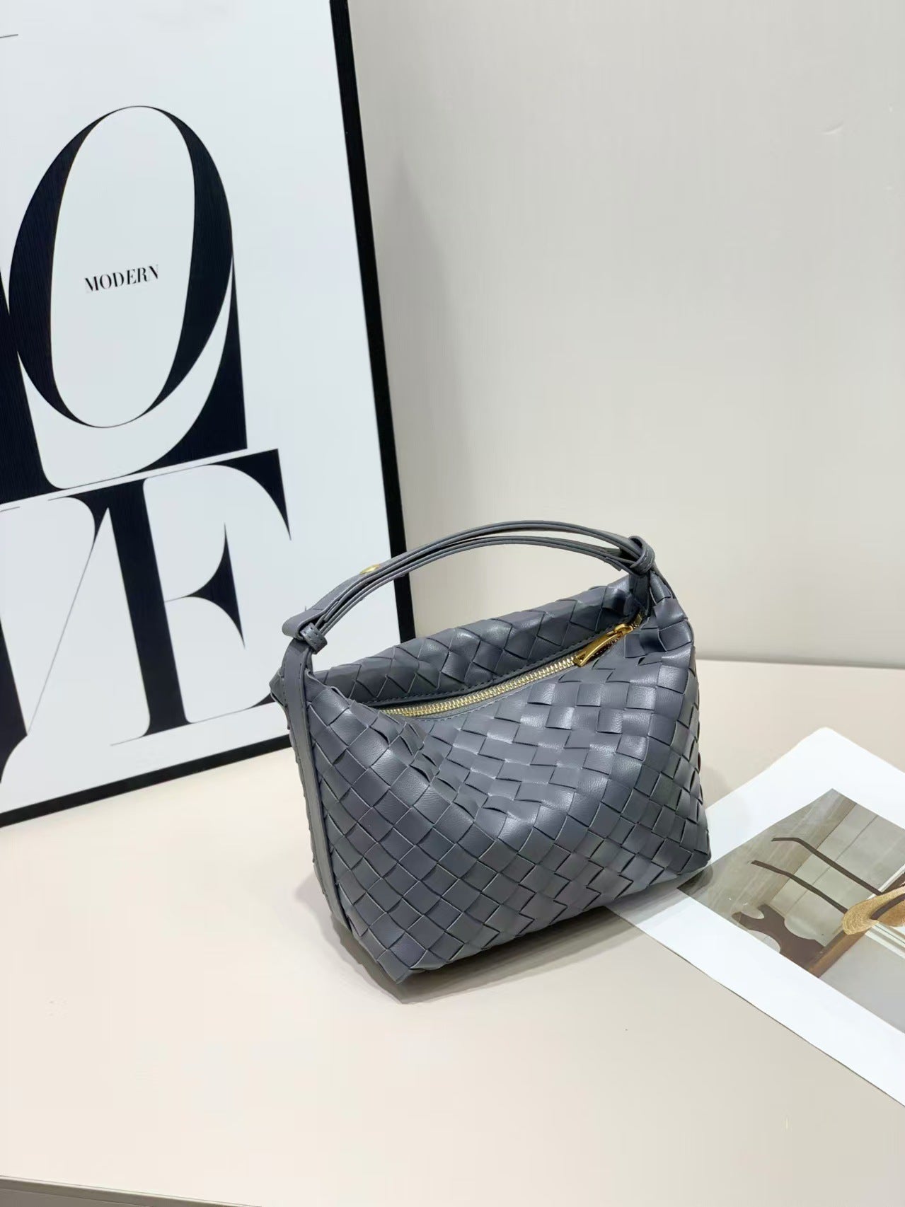 Women's Western Style Fashion Woven Retro Trend Handbags