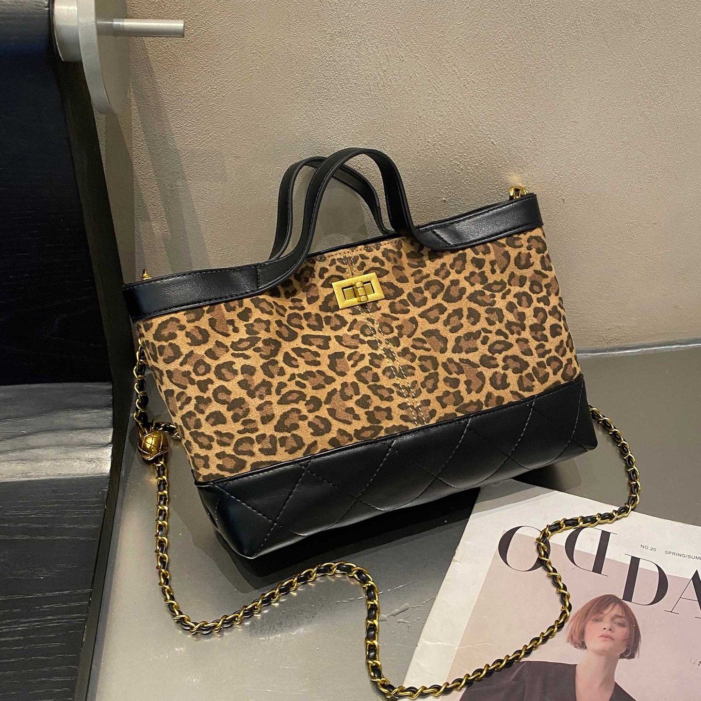 Beautiful Women's Fashion Simple Portable Chain Shoulder Bags