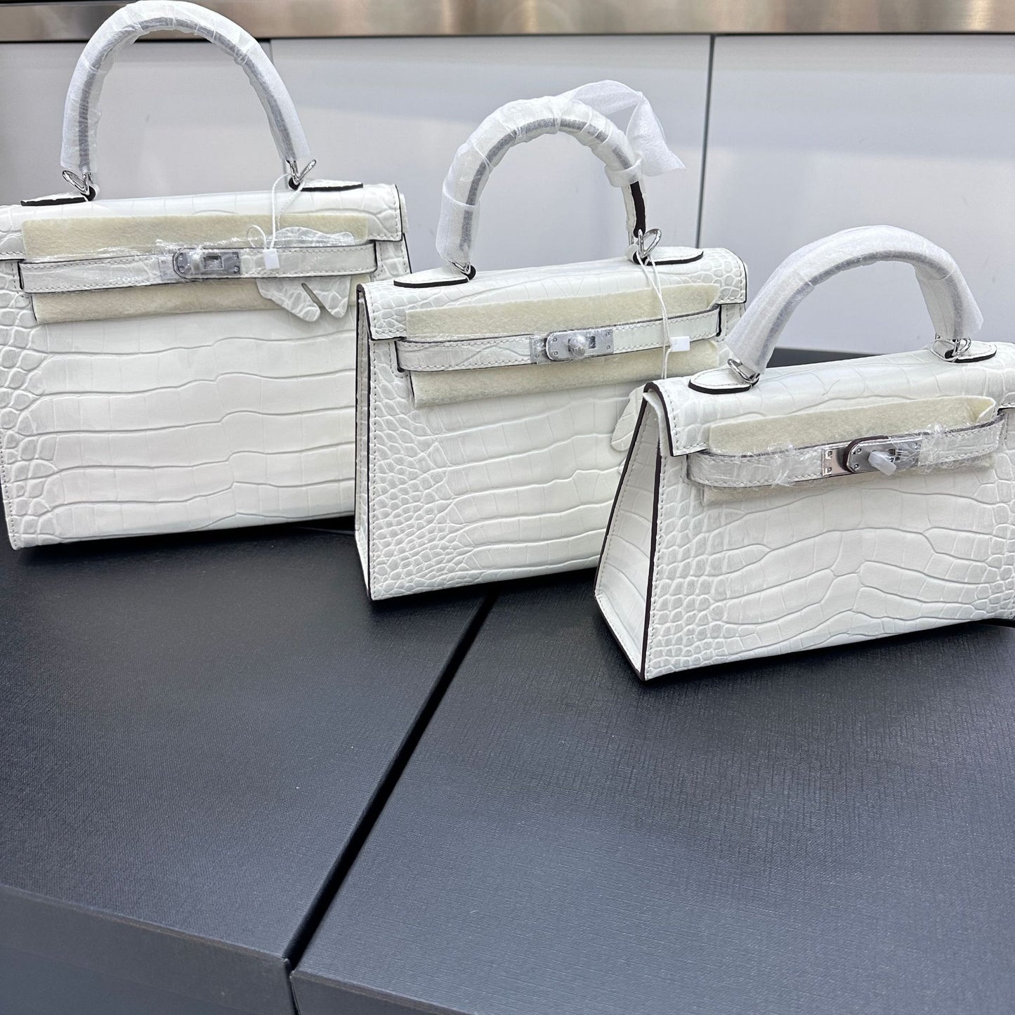 Women's Cowhide Kelly Second Generation Mini Home Handbags