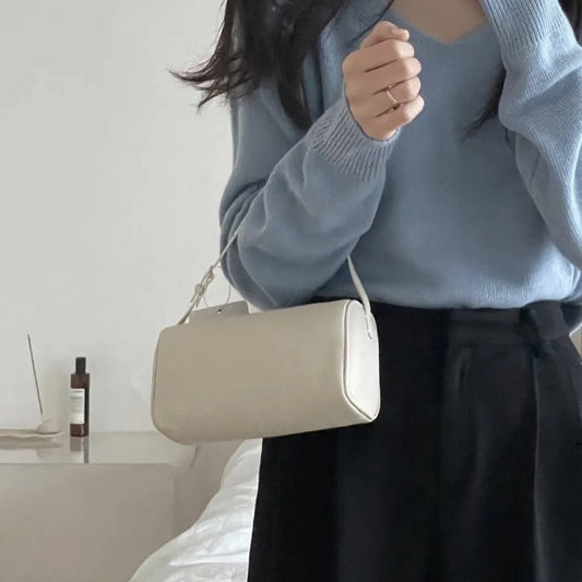 Versatile Retro Simple High Sense Hand Handbags