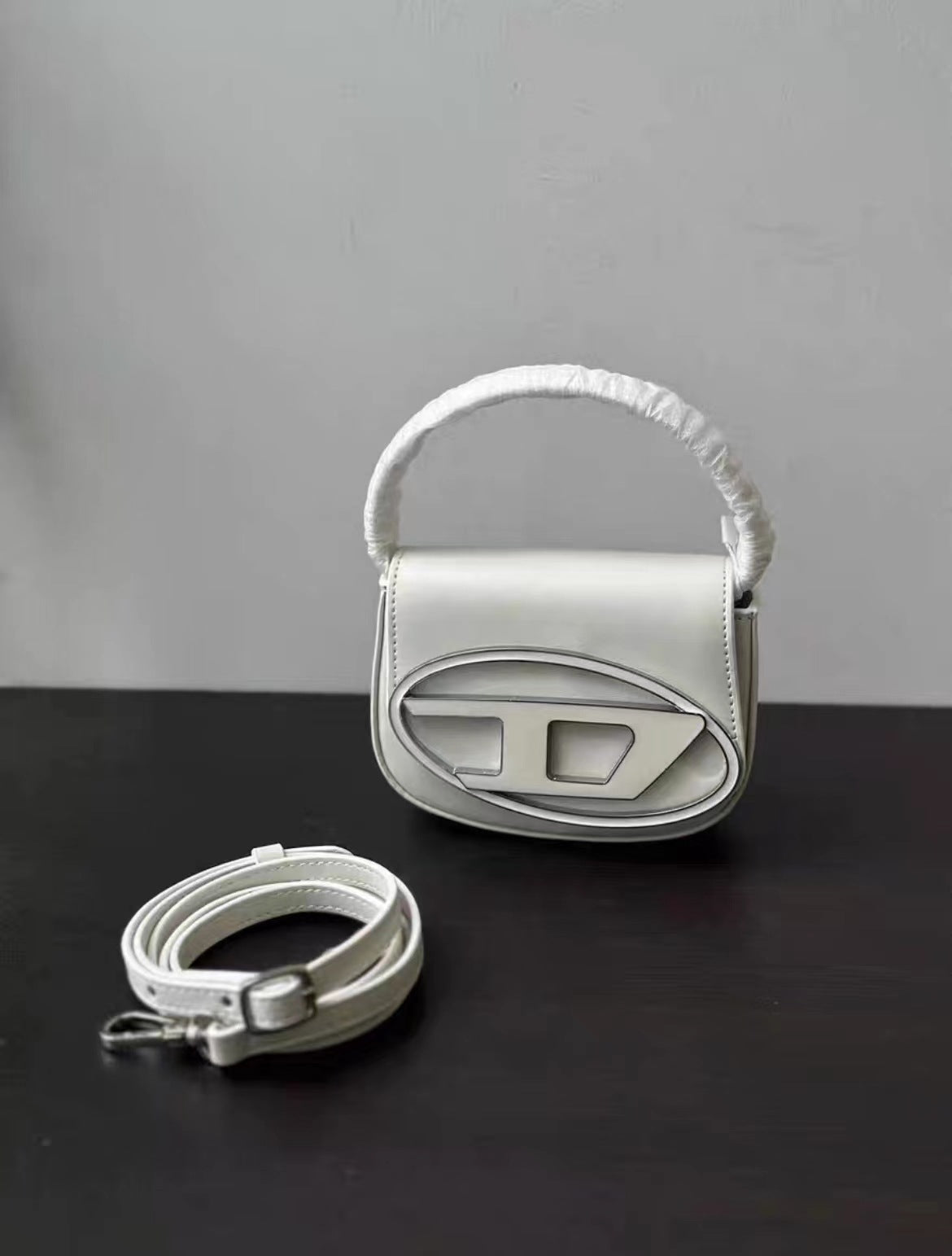 Unique Niche Designer Underarm Genuine Leather Bags