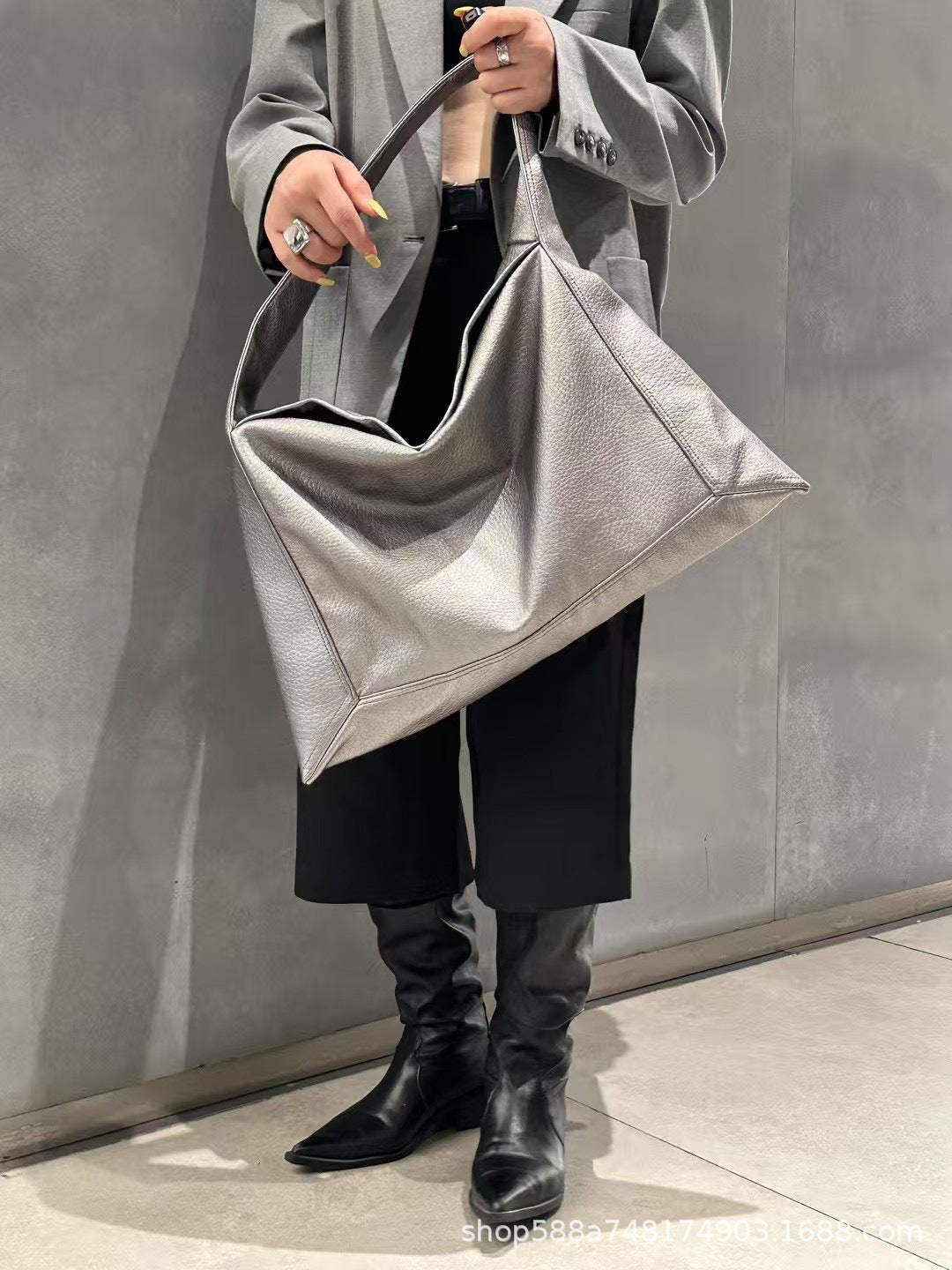 Women's Underarm Fashion Commuter Big Large Capacity Bags