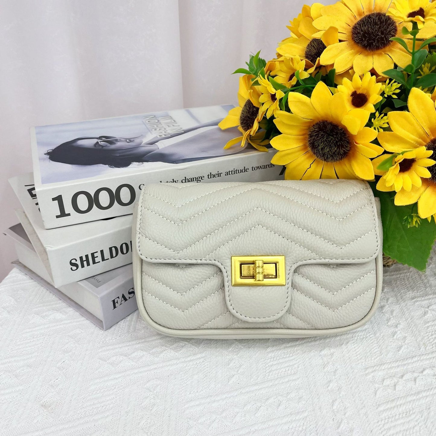 Women's Fashion Geometric Water Ripple Button Design Shoulder Bags