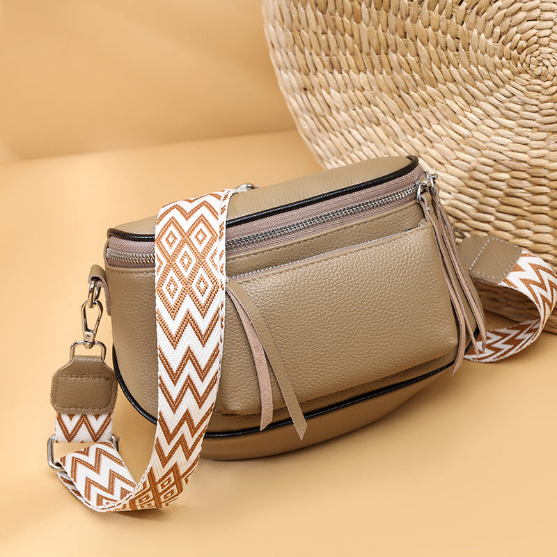 Women's Layer Cowhide Saddle Large Capacity Fashion Bags