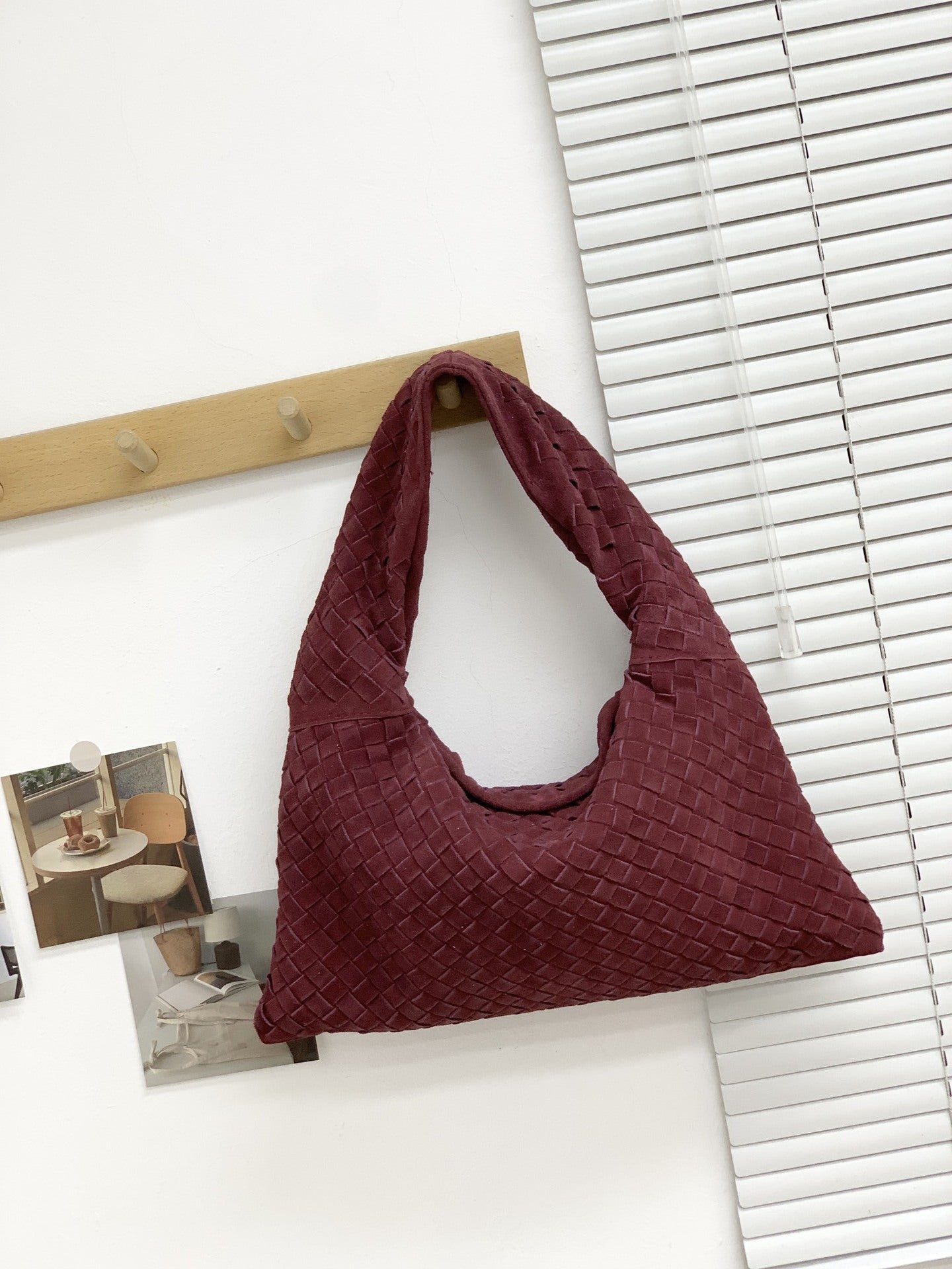 Women's French Style High Sense Woven Underarm Niche Shoulder Bags