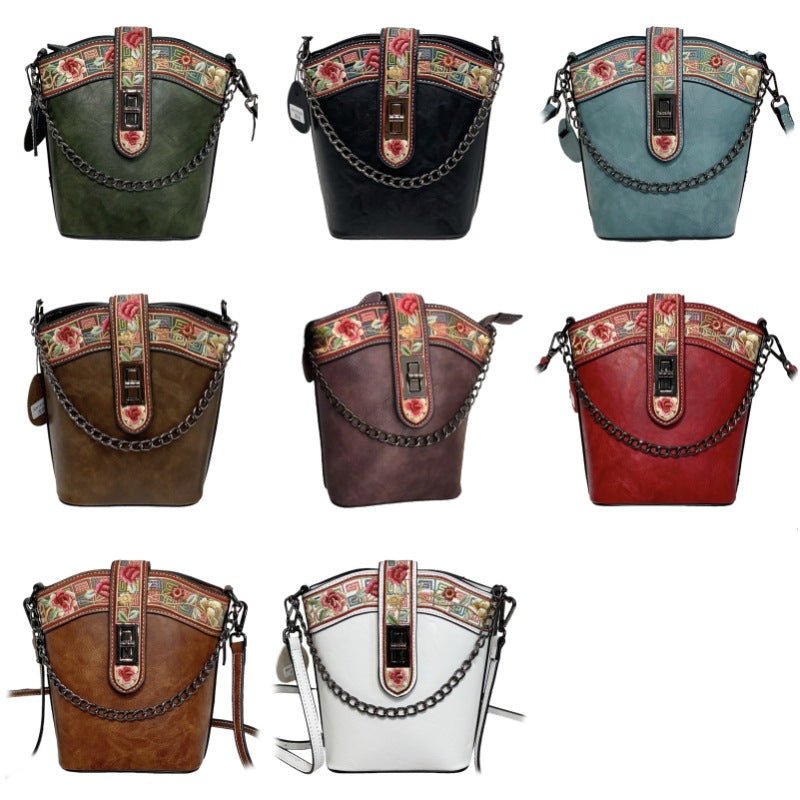 Women's Retro Chinese Style Embroidery With Cheongsam Shoulder Bags