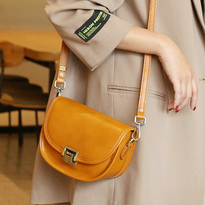 Women's Retro First Layer Cow Wide Strap Crossbody Bags