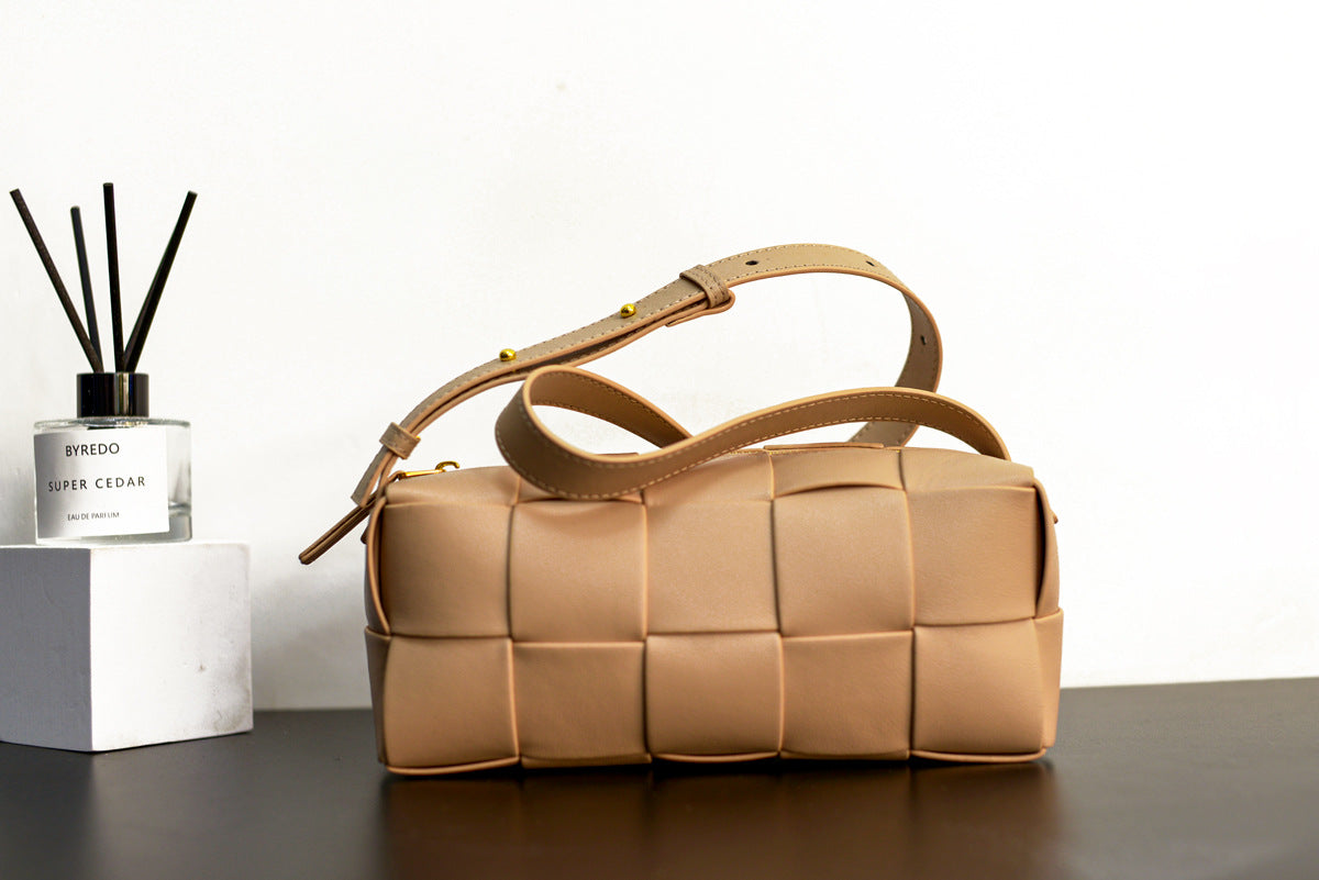Women's Genuine Leather Woven One Simple Affordable Shoulder Bags