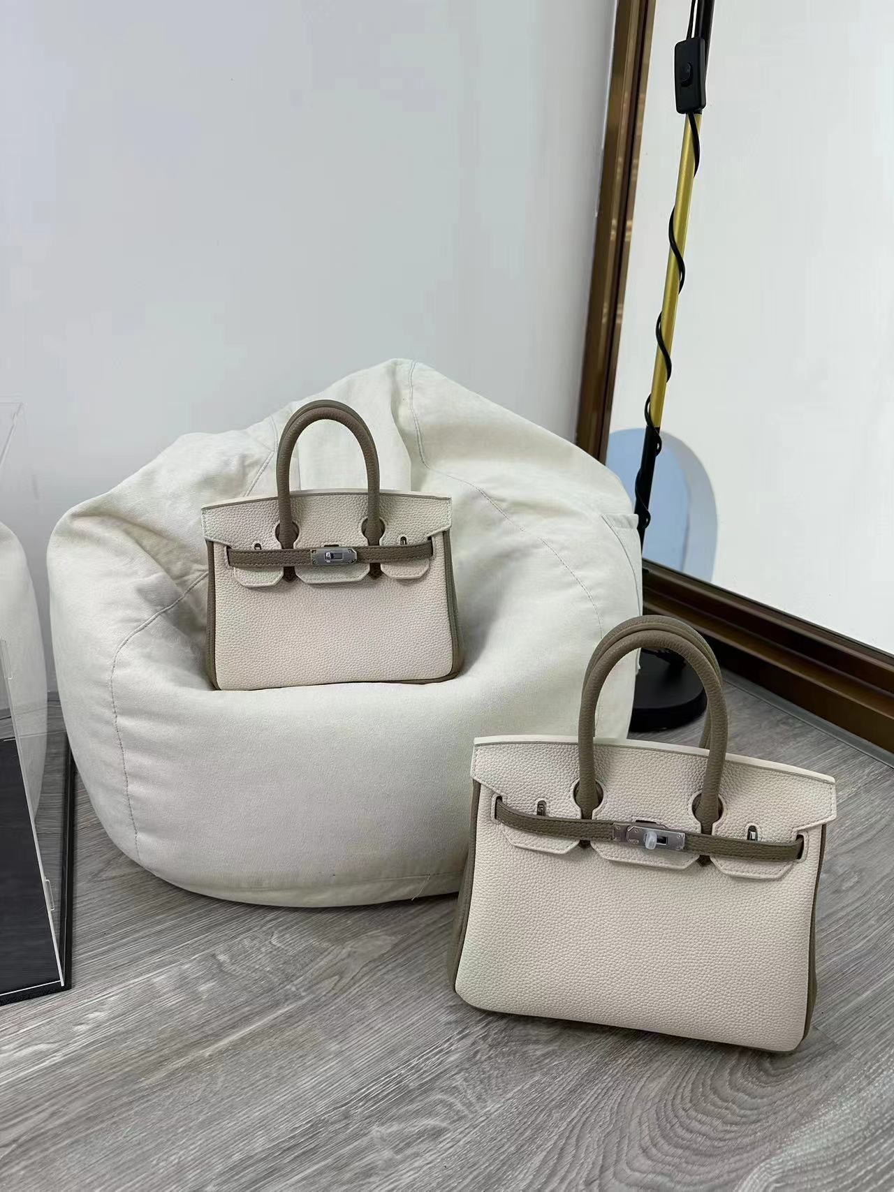 Women's Platinum High-grade Contrast Color Sier Good-looking Crossbody Bags