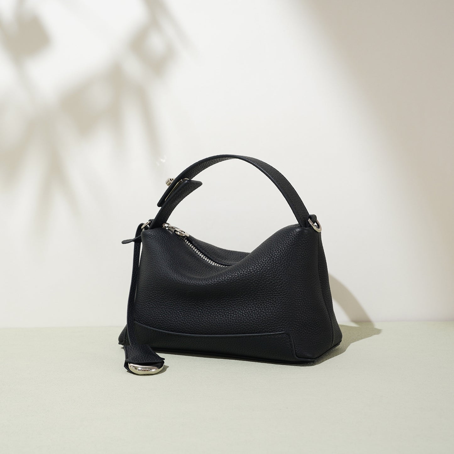 Women's Korean Style Versatile High-grade Simple Pillow Crossbody Bags