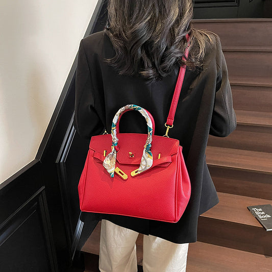 Comfortable Women's Large Capacity Fashionable High-grade Handbags