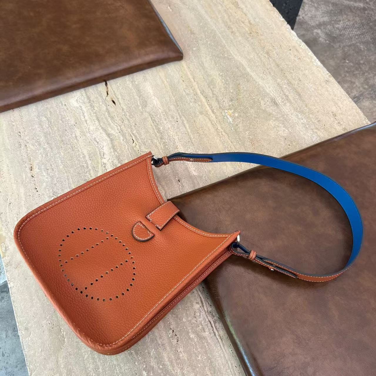 Women's First Layer Cowhide Underarm Leather Crossbody Bags