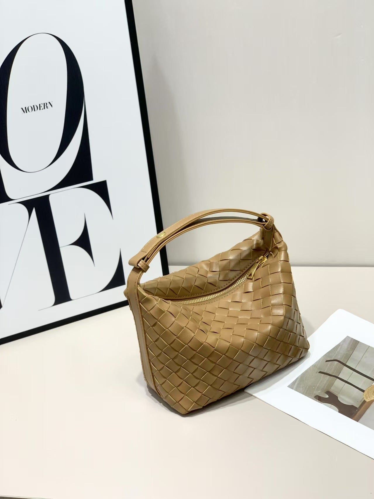 Women's Western Style Fashion Woven Retro Trend Handbags