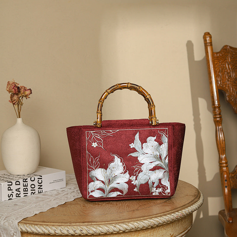 Comfortable Embroidered Chinese Style Cheongsam Banquet Handbags