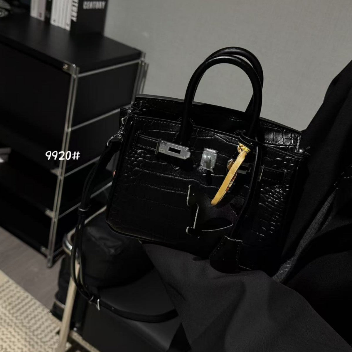 Women's High-grade Genuine Leather Retro Platinum Fashion Crossbody Bags