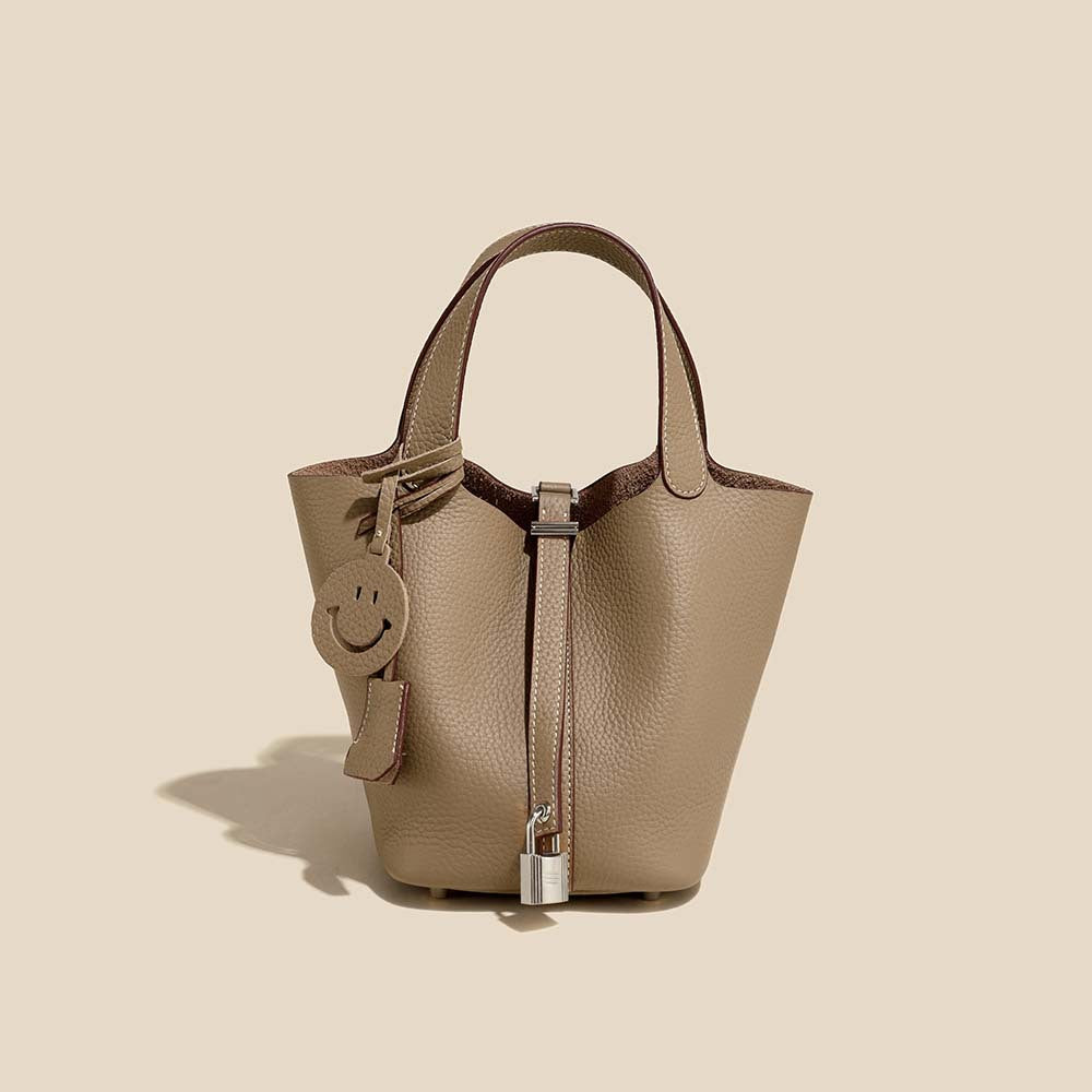 Women's Layer Cowhide Vegetable Basket Versatile Genuine Handbags