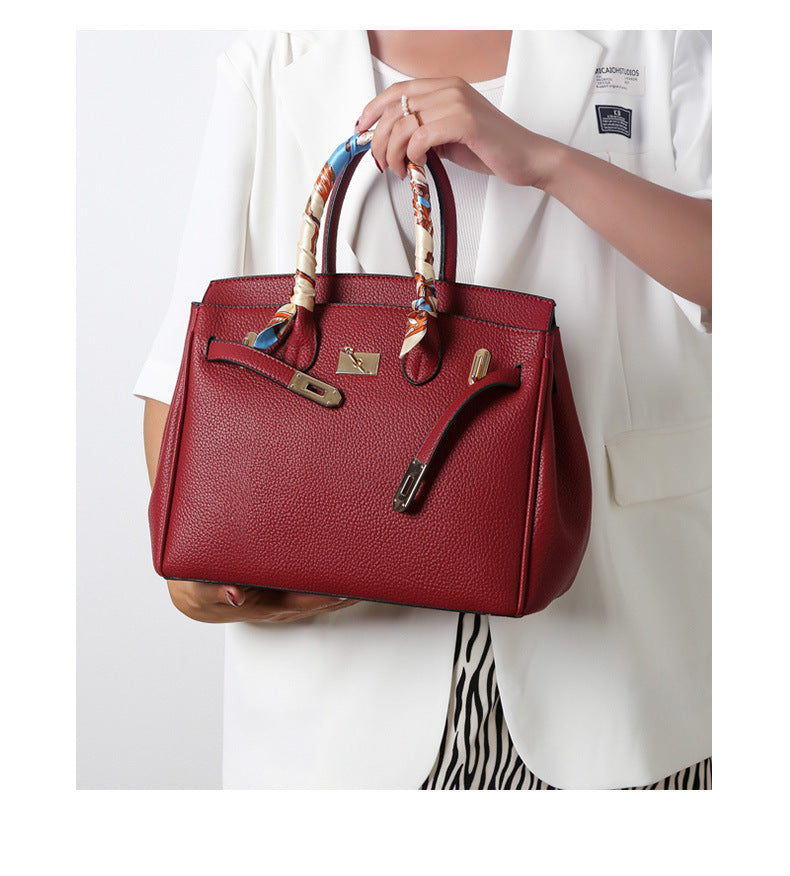 Women's Retro Fashion Match Sets Western Style Handbags