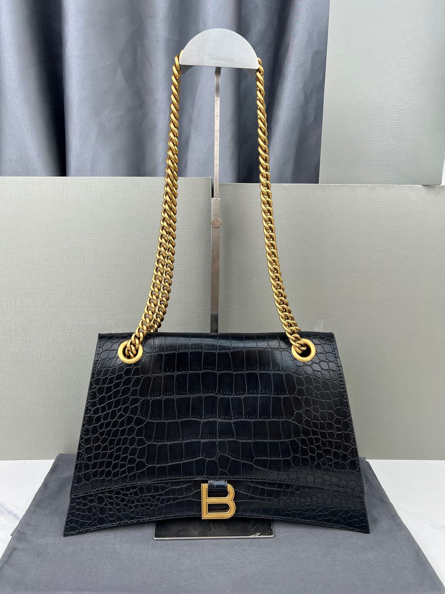 Women's Leather Oil Wax Large Capacity Chain Shoulder Bags