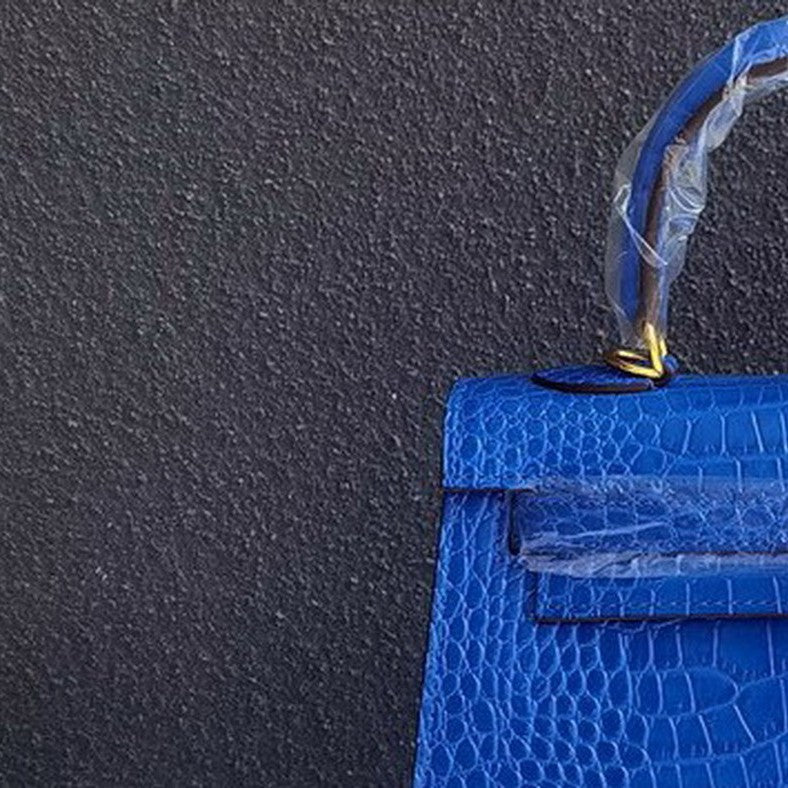 Women's Generation Crocodile Pattern Cowhide Mini Leather Handbags