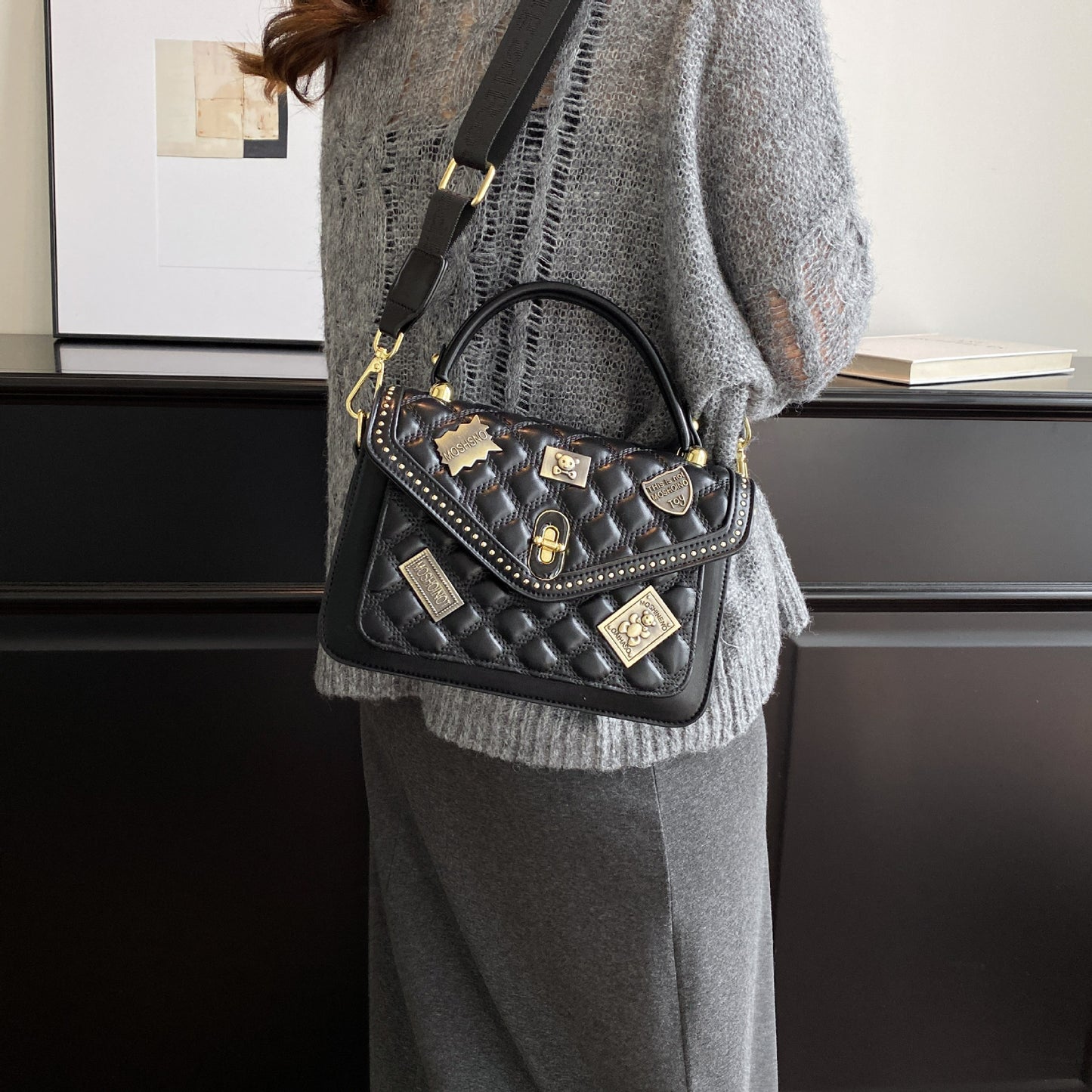 Glamorous Women's High-grade Super Hot Versatile Shoulder Bags