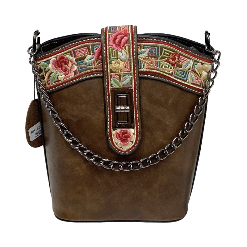 Women's Retro Chinese Style Embroidery With Cheongsam Shoulder Bags