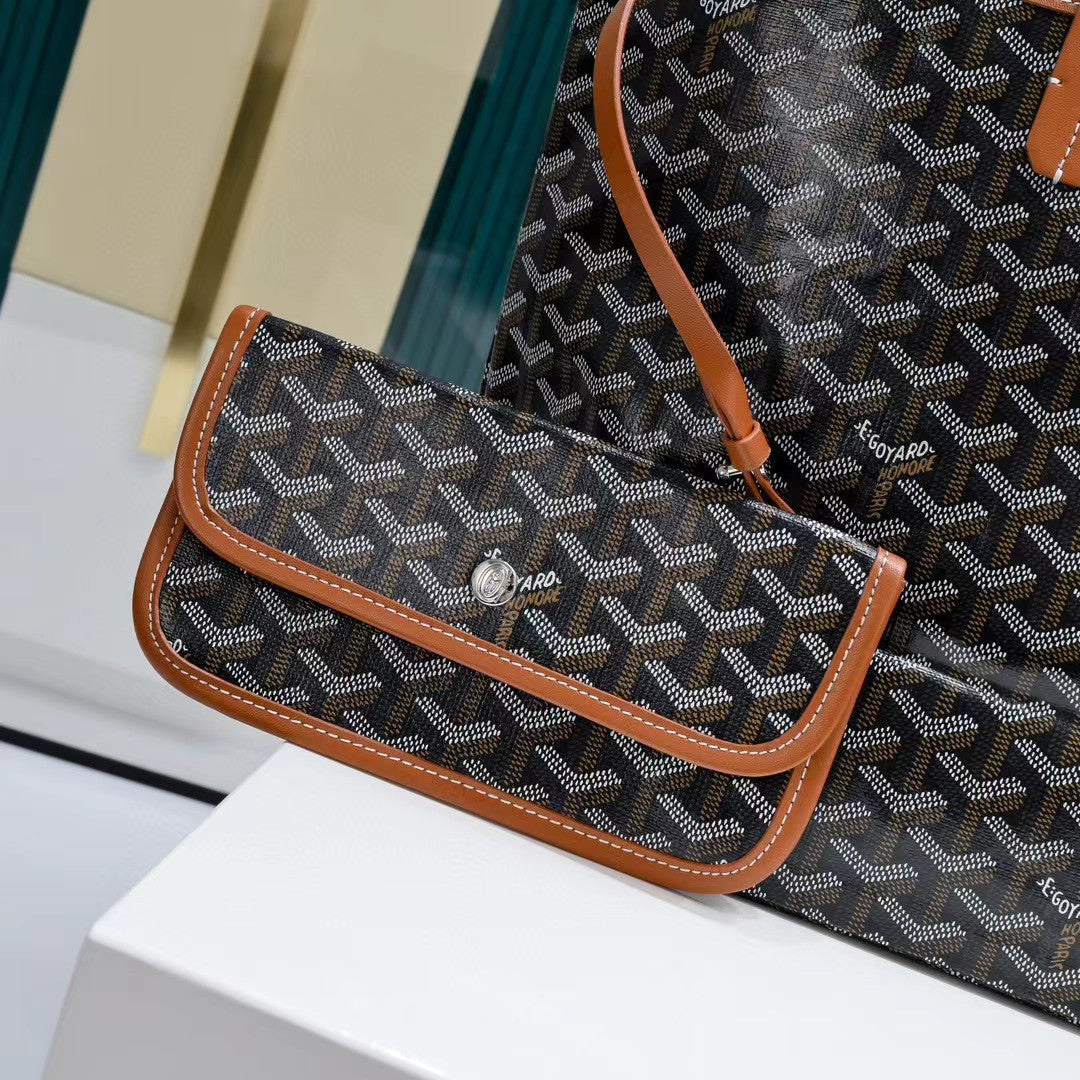 Elegant German Shopping Dog Teeth Large Tote Bags