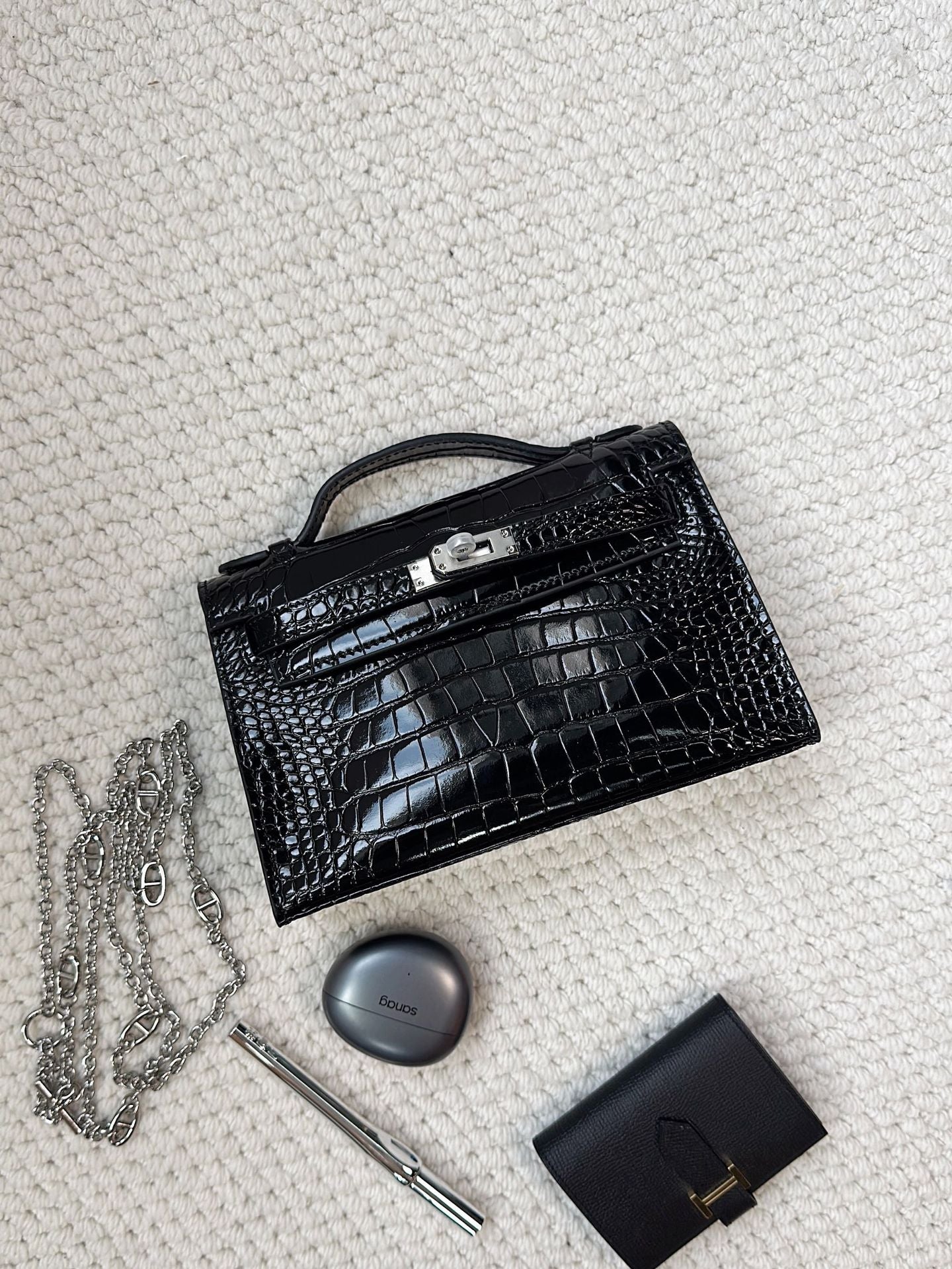 Women's Leather Crocodile Pattern Pig Nose Chain Handbags