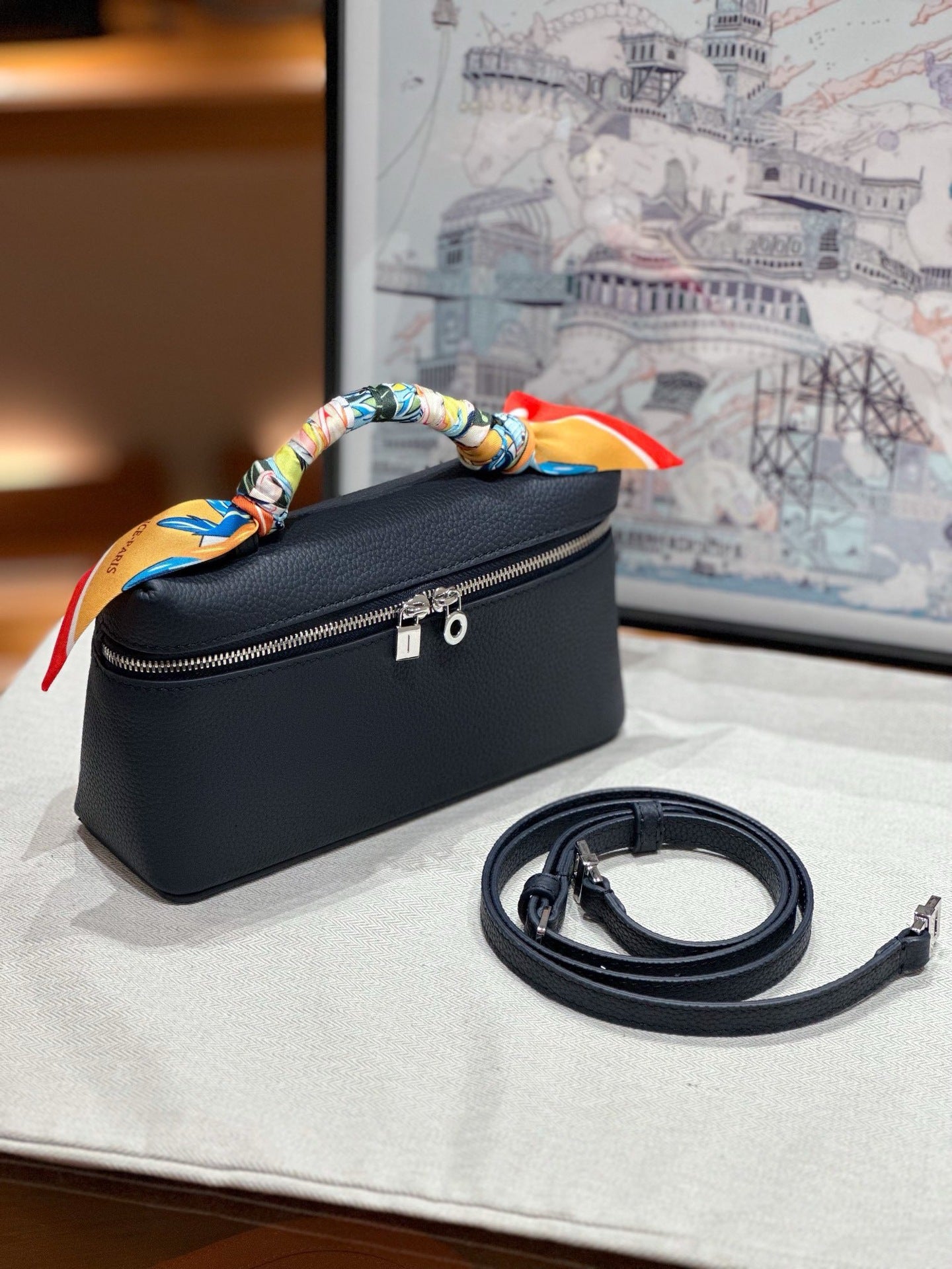 Women's Genuine Leather First Layer Cowhide Lychee Crossbody Bags