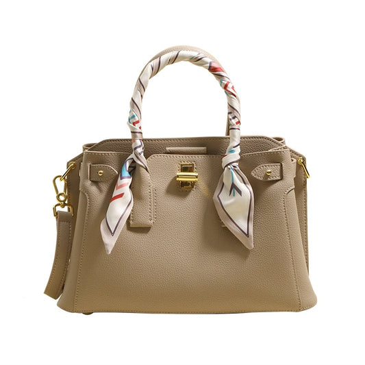 Women's Large Advanced Texture Cowhide Commuter Capacity Shoulder Bags