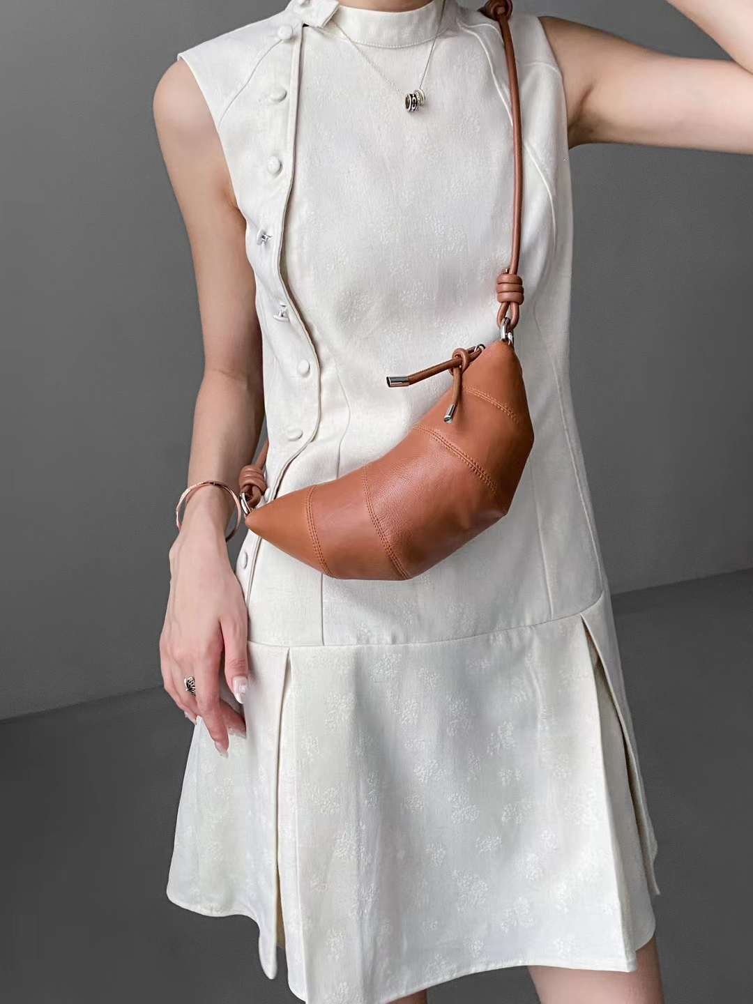 Women's Niche Croissant Fashion Genuine Leather Underarm Bags