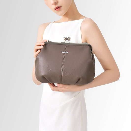 Women's Retro Clip Solid Color Large Capacity Crossbody Bags