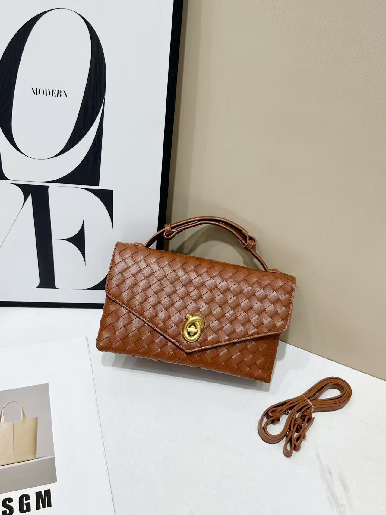 Stylish Women's Weave Sandwich Fashion Trend Small Square Bags