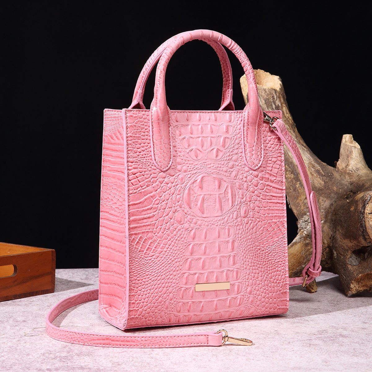 Women's Retro Hand-held Brahmin Crocodile Pattern Handbags