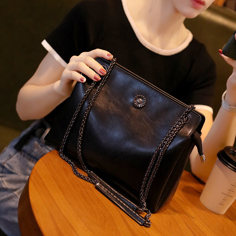 Women's Easy To Match Large Capacity Chain Shoulder Bags