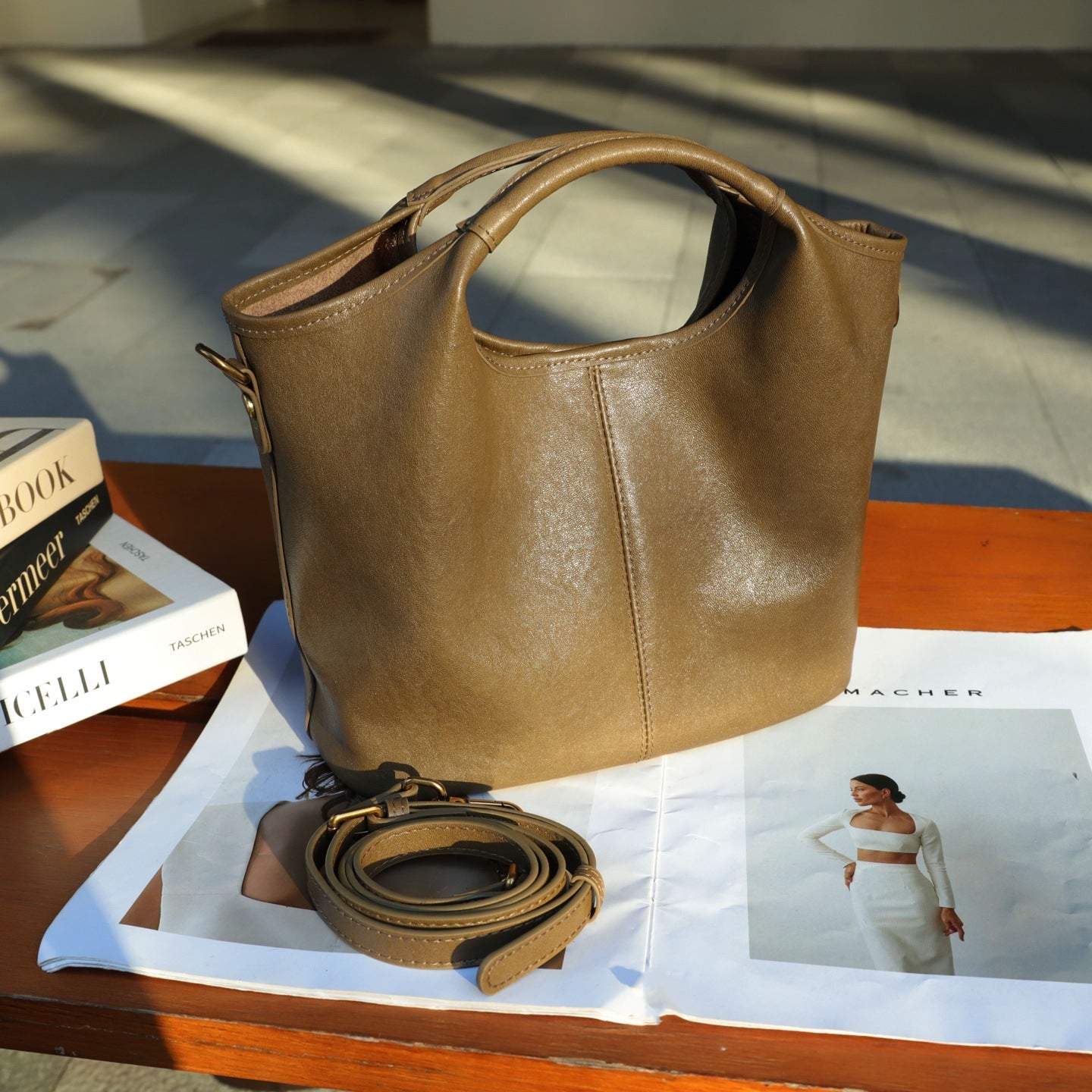 Women's Layer Vegetable Tanning Leather Retro Handbags