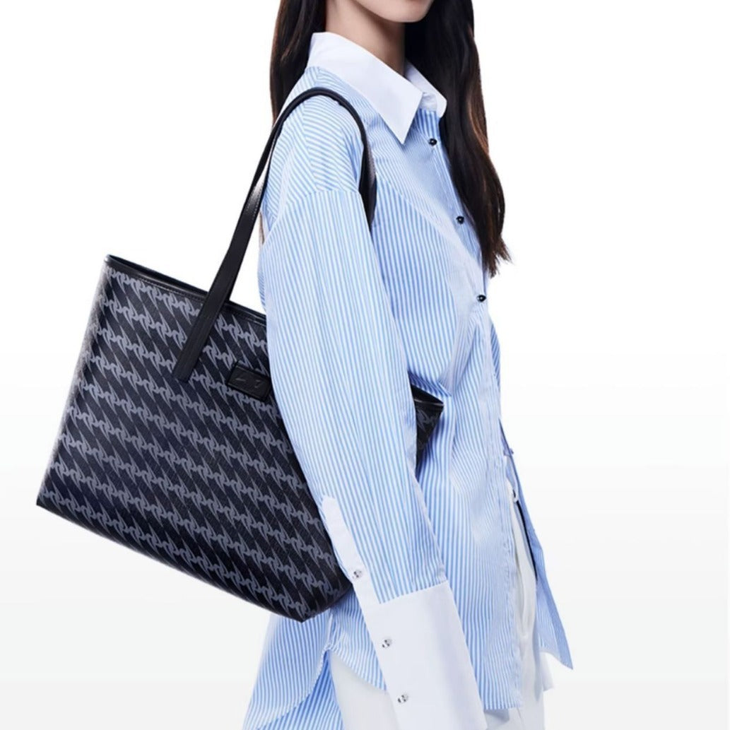 Graceful Large Capacity Portable Class Commuter Shoulder Bags