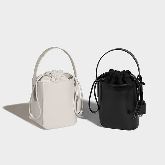 Women's Discount Clear Advanced Texture Simple Drawstring Handbags