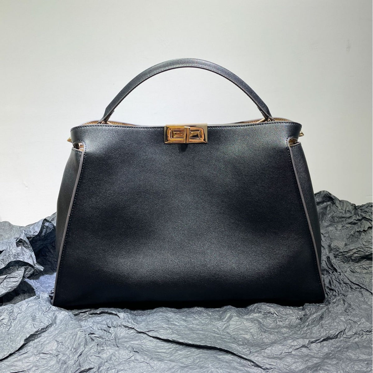 Women's Genuine Leather With Cat Design Catch Crossbody Bags