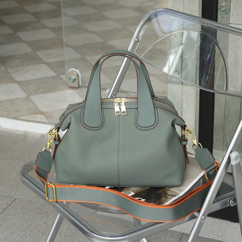 Women's Fashionable Large Capacity High-grade Western Style First Crossbody Bags