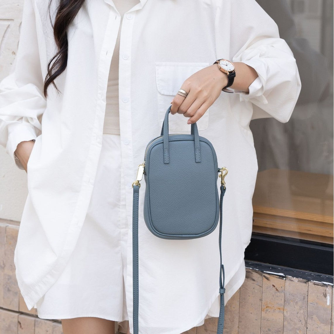 Stylish Glamorous Women's Nine Mobile Simple Crossbody Bags