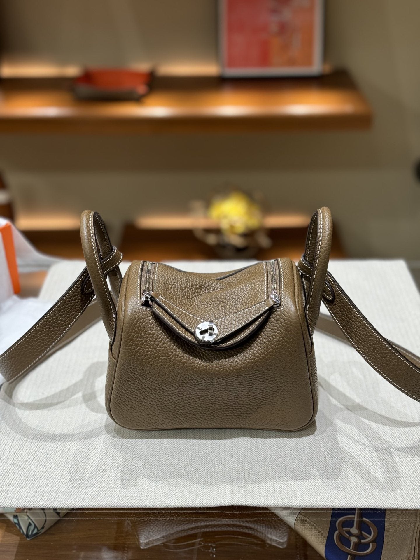 Women's Lindy Mini Doctor Cow Leather Portable Bags