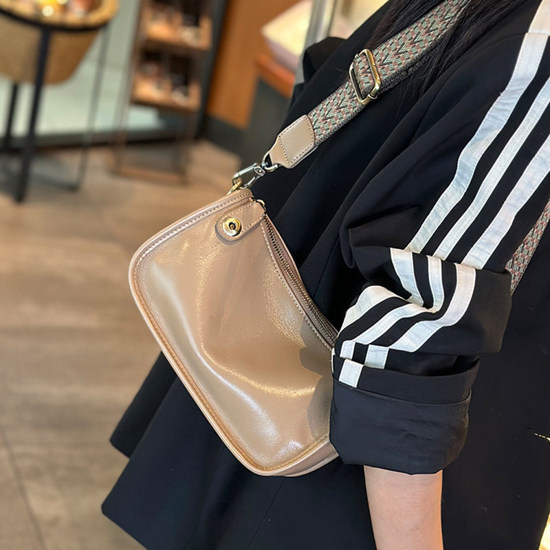 Women's Genuine Leather Dumpling Commuter Retro Underarm Shoulder Bags