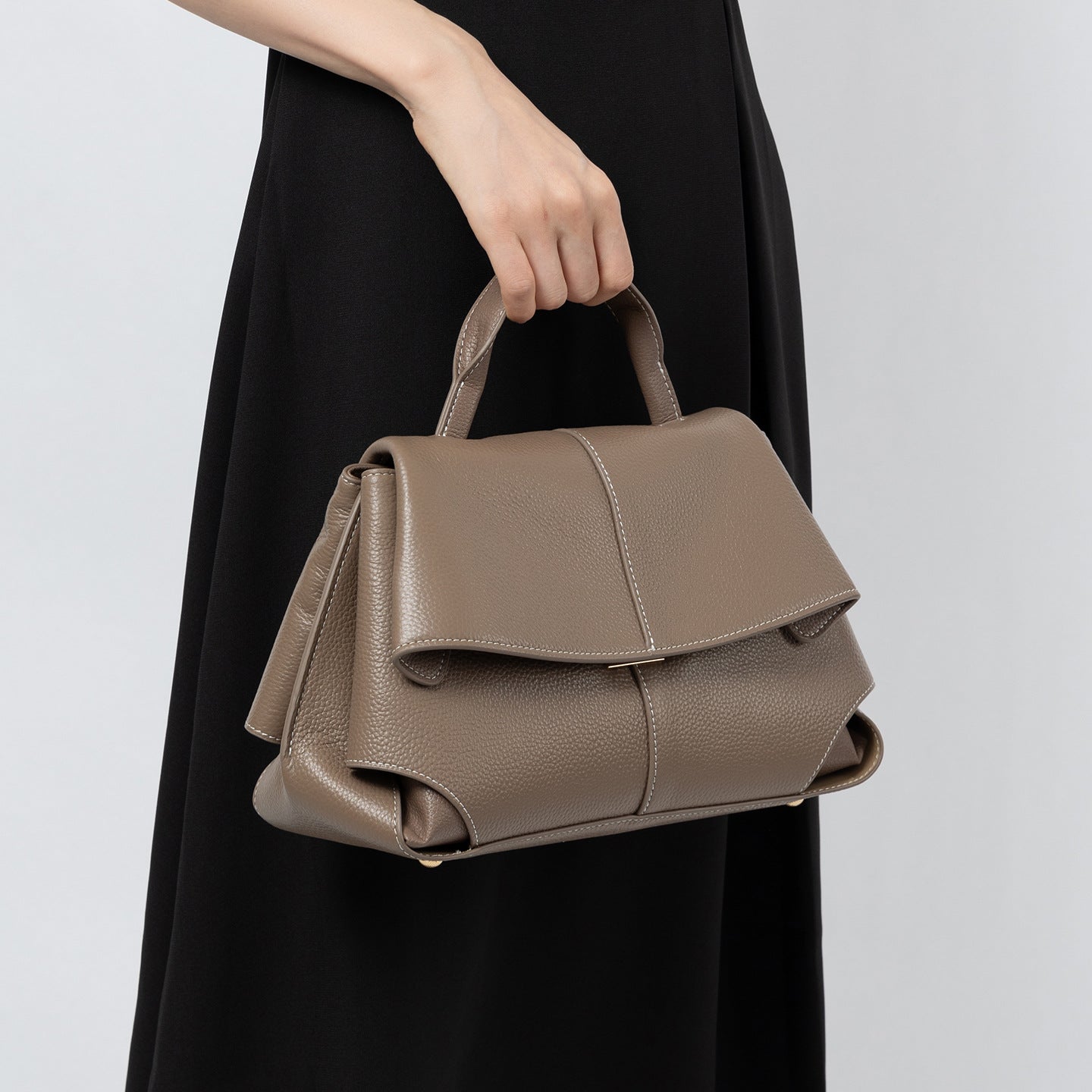 Women's Design Affordable Luxury Fashion Commuter Shoulder Bags