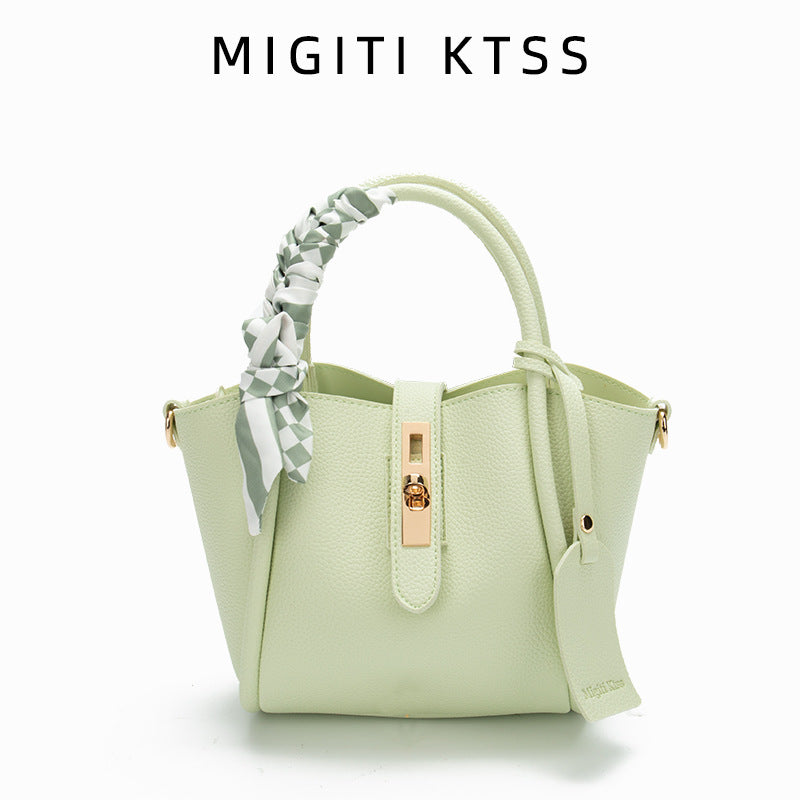 Women's Commuter Trendy Fashion Soft Leather Niche High Shoulder Bags