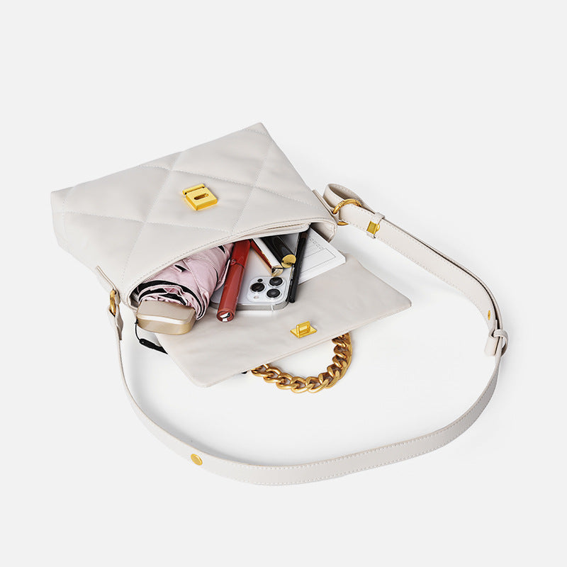 Women's Strict Selection Summer Underarm Classic Style Shoulder Bags