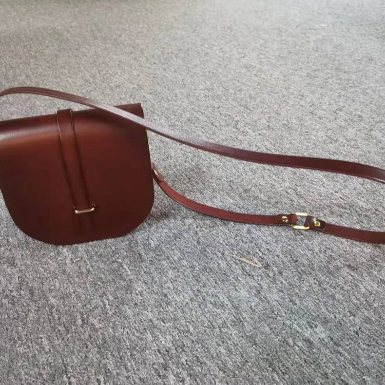 Women's Batch Retro Saddle Genuine Leather Fashion Crossbody Bags