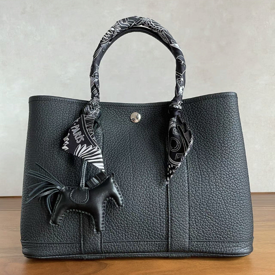 Classy Women's Version Leather Hand Hanging Bags