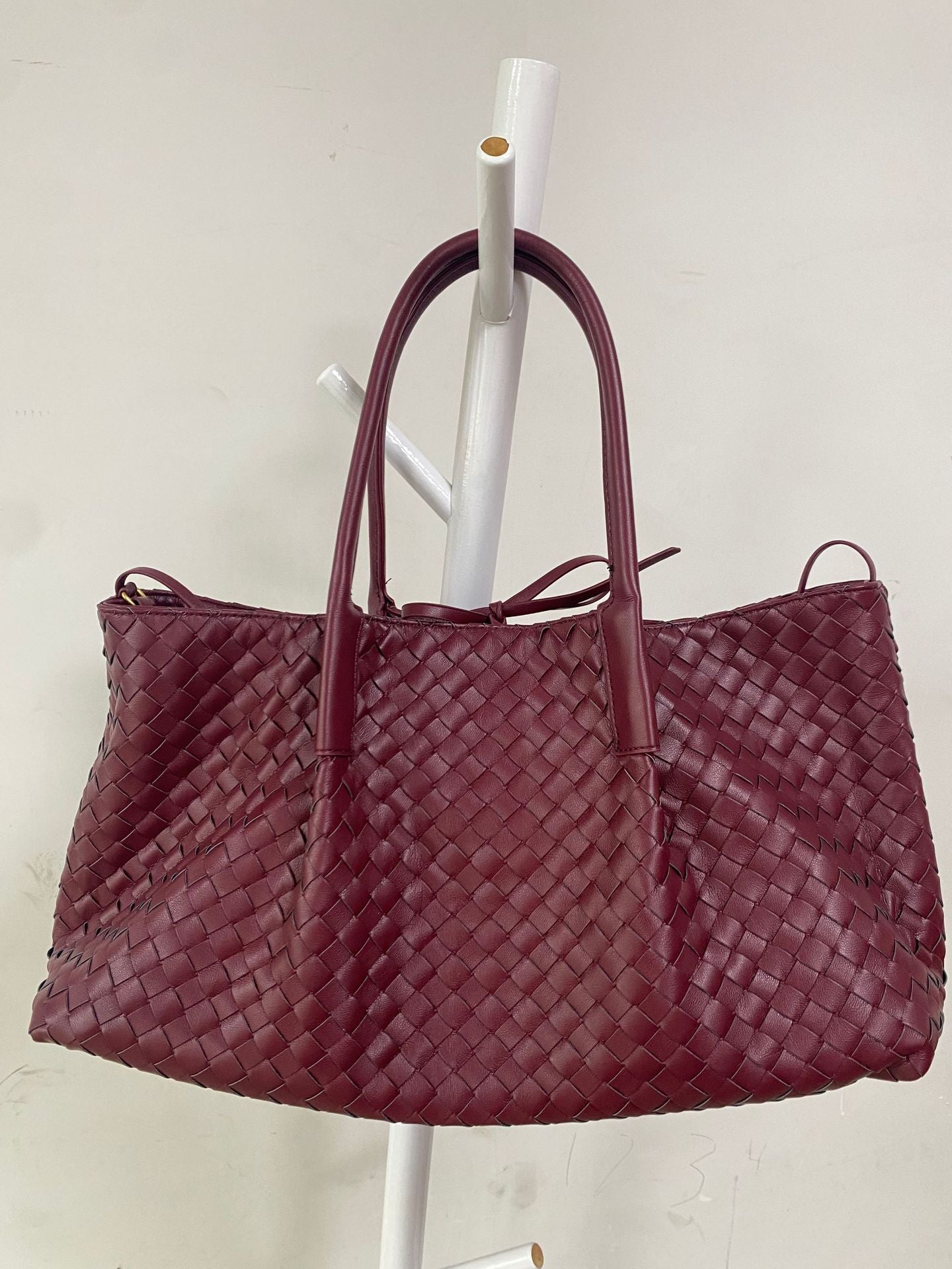 Fashion Hand-woven Commuter Versatile Large Capacity Tote Bags