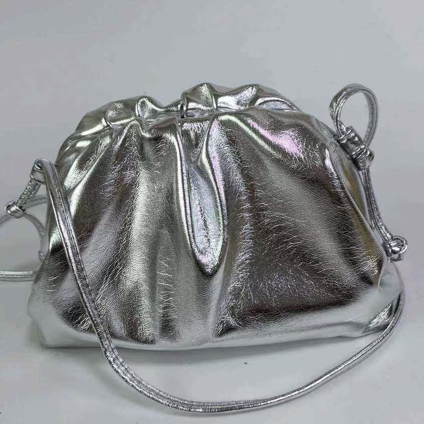 Popular Trendy Pleated Cloud Clip Dumpling Handbags